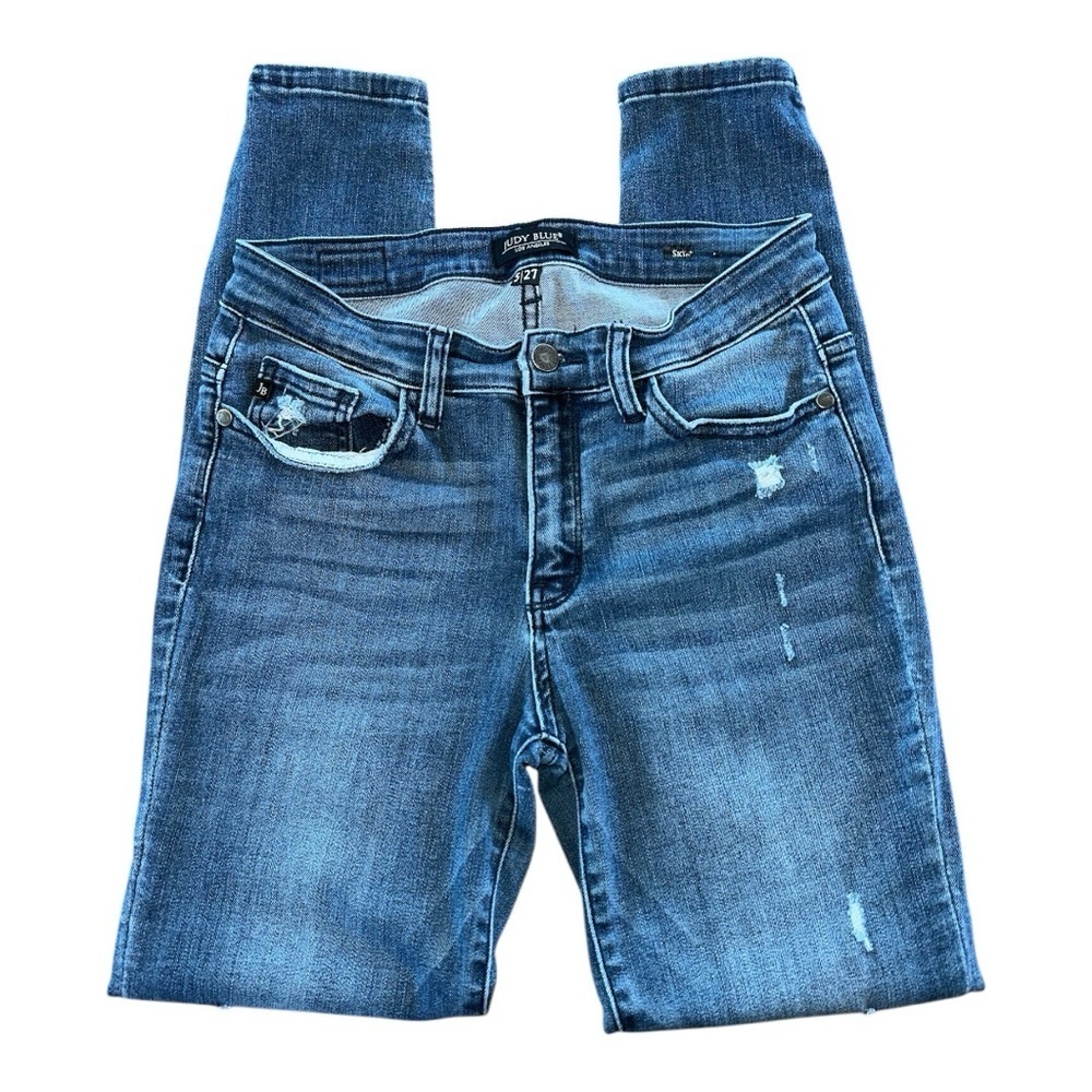 Judy Blue women’s blue distressed skinny jeans size 27